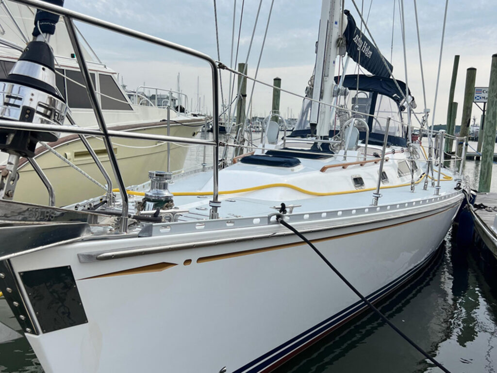 2002 Hylas 46